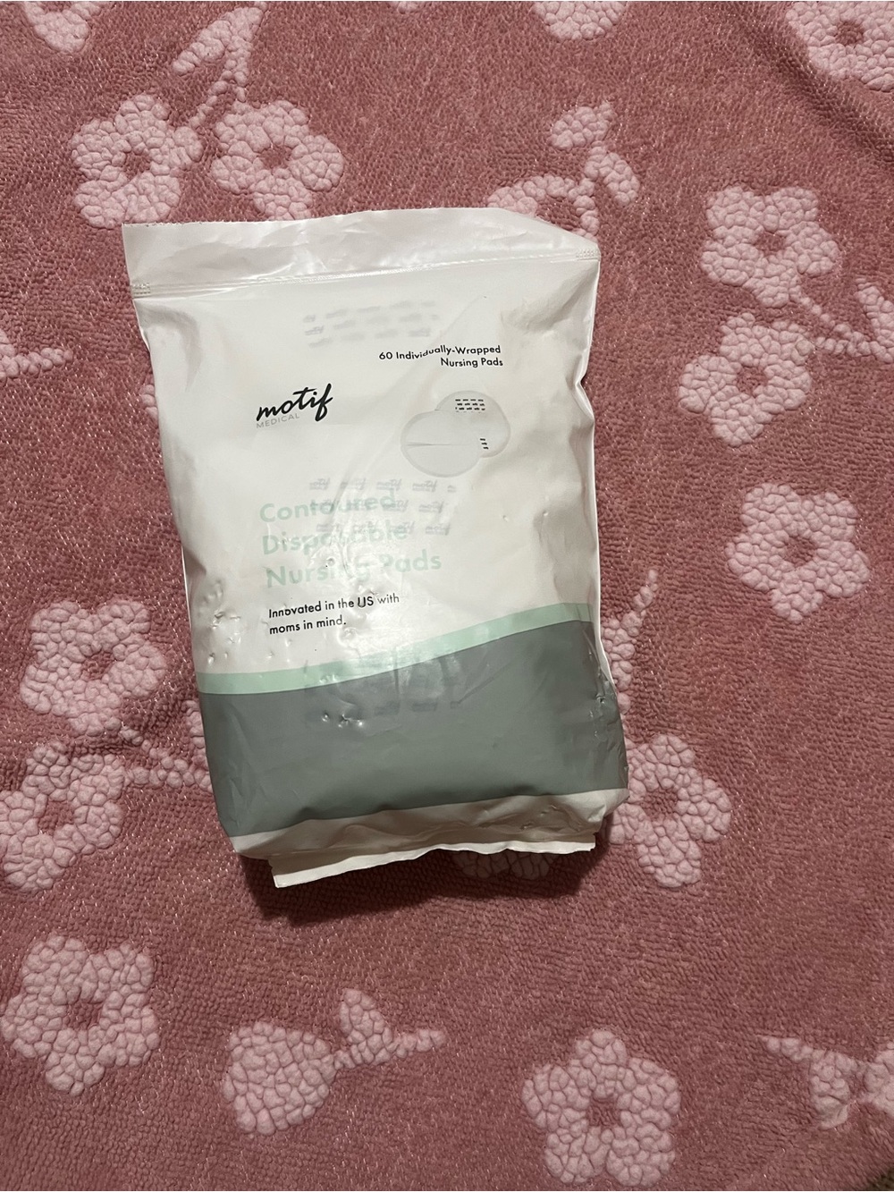 Motif Disposable Nursing Pads - White